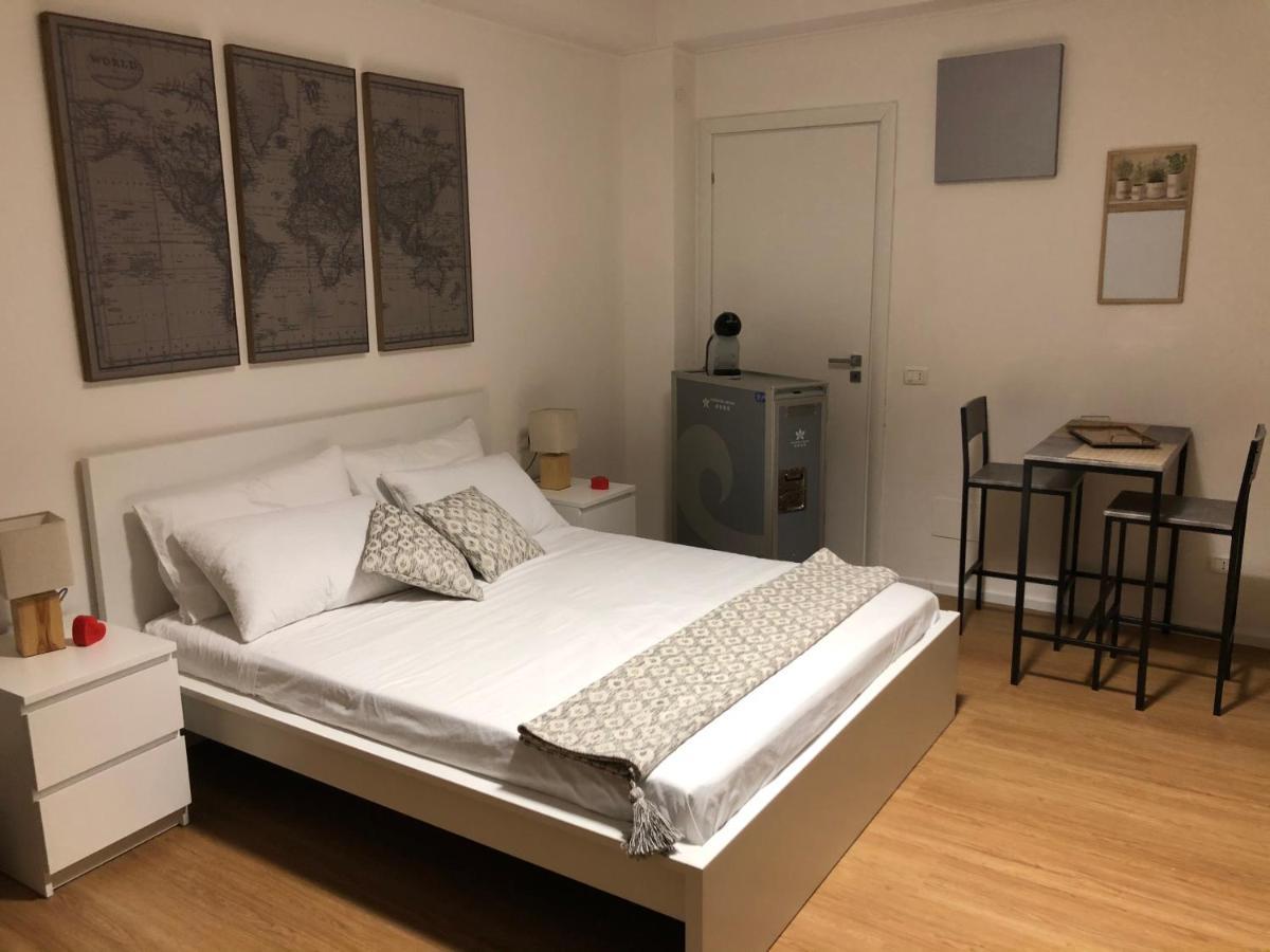 Casa Blanca B&B Latina Kültér fotó