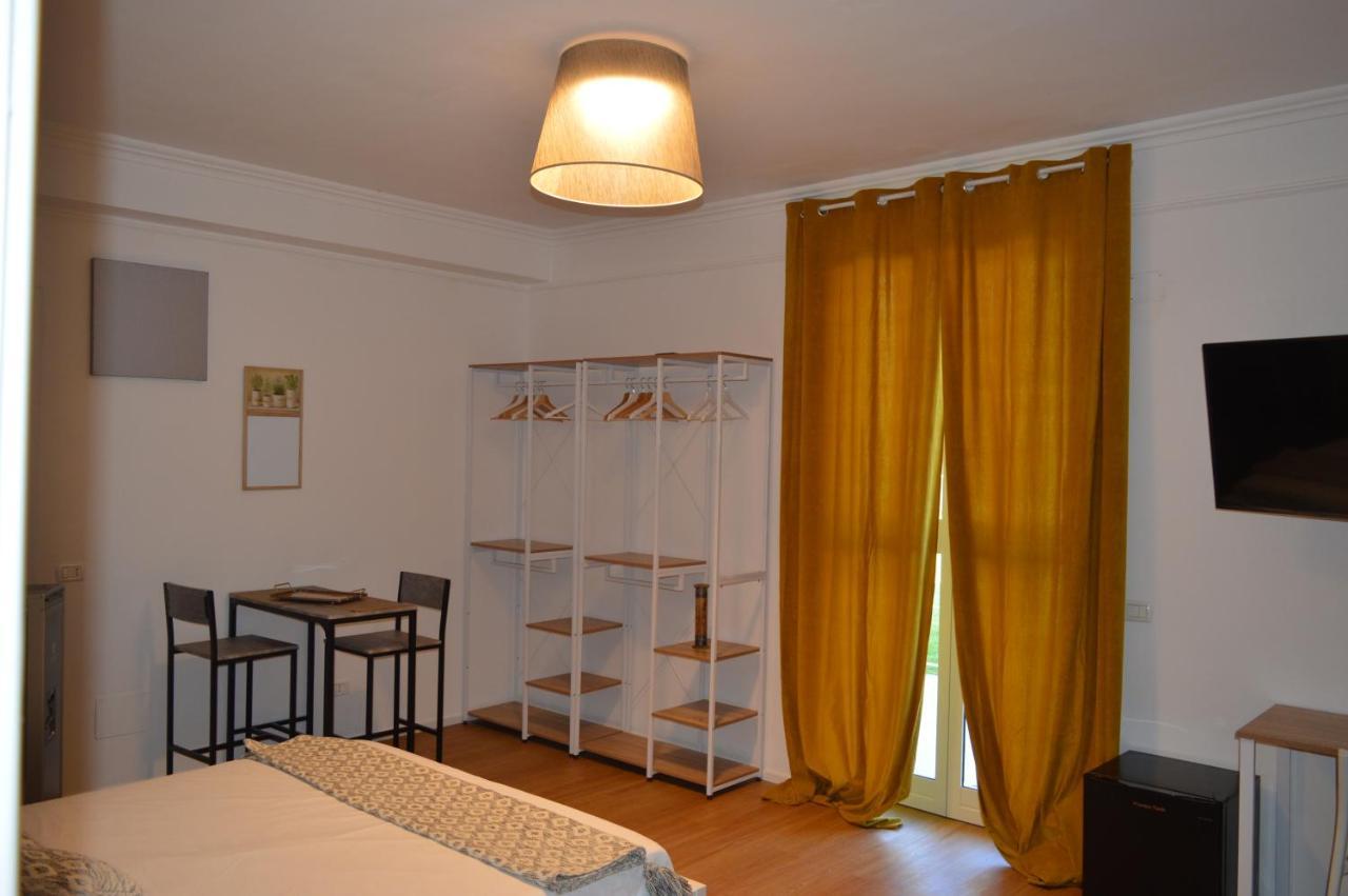 Casa Blanca B&B Latina Kültér fotó