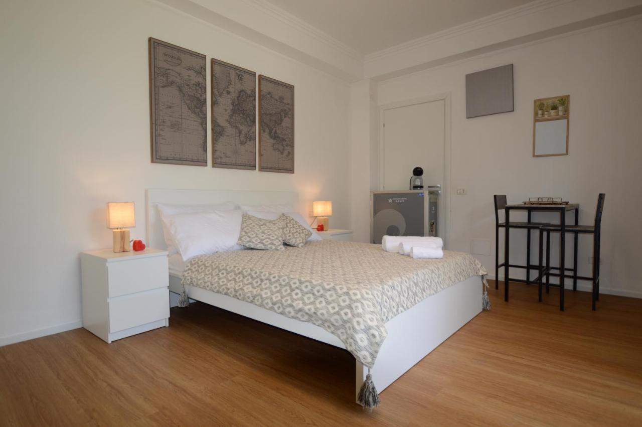 Casa Blanca B&B Latina Kültér fotó
