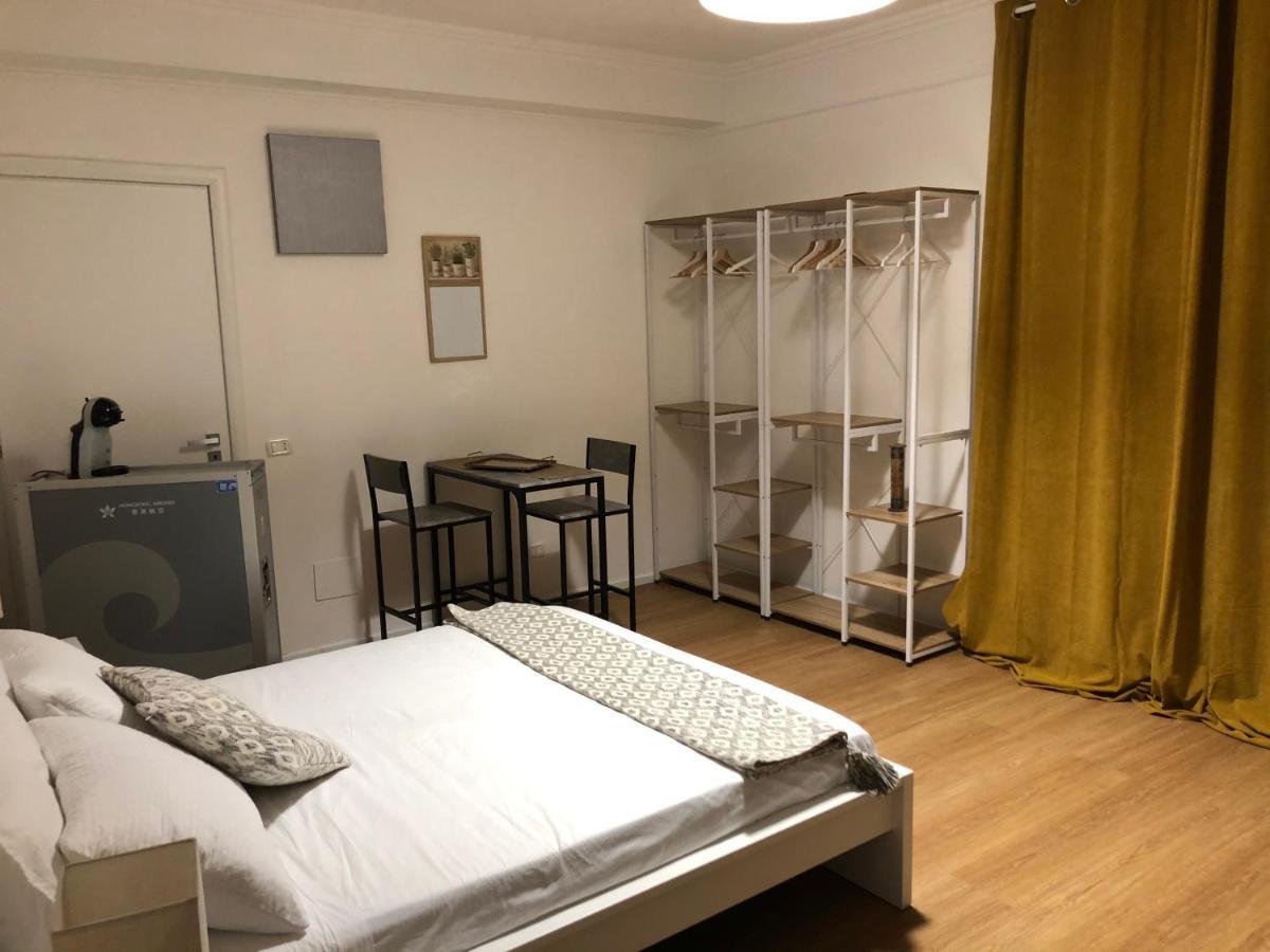 Casa Blanca B&B Latina Kültér fotó