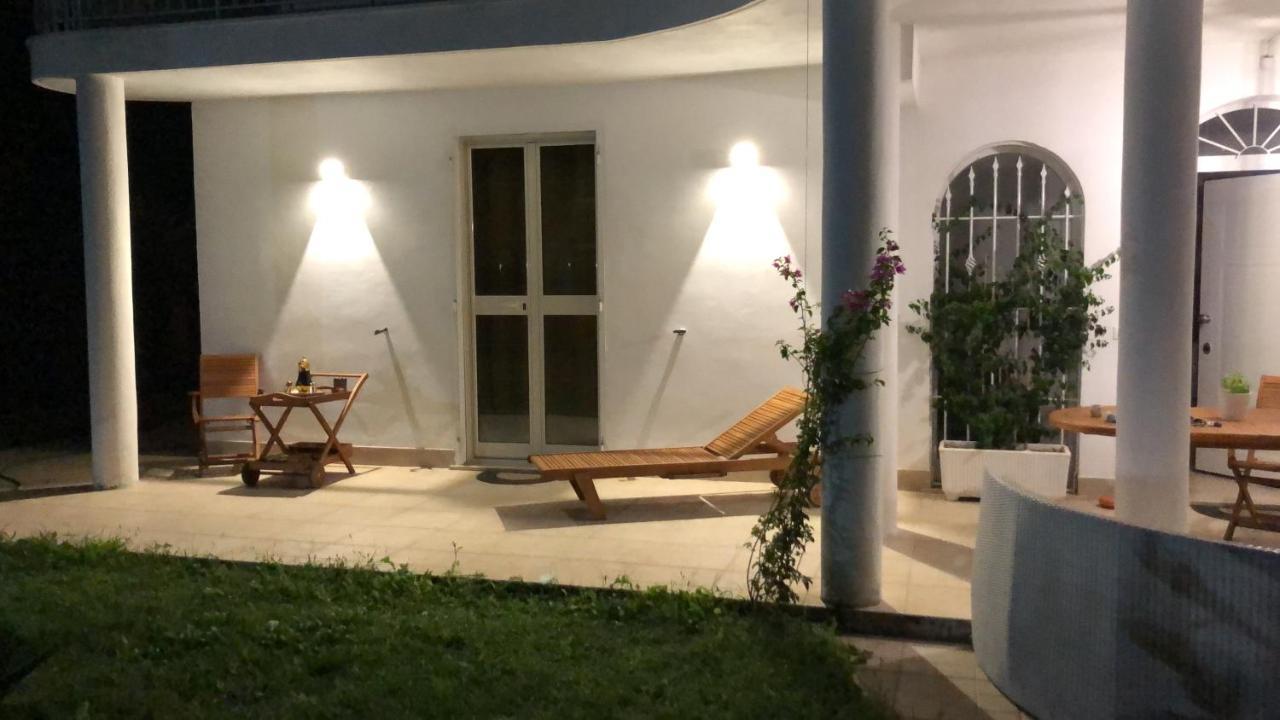 Casa Blanca B&B Latina Kültér fotó